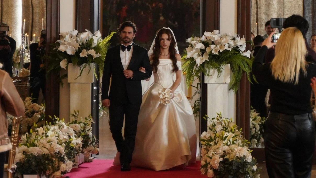 Nilsu Berfin Aktaş ile Taro Emir Tekin aşk mı yaşıyor? O görüntüler iddiaları güçlendirdi!Nilsu Berfin Aktaş ile Taro Emir Tekin aşk mı yaşıyor? O görüntüler iddiaları güçlendirdi!