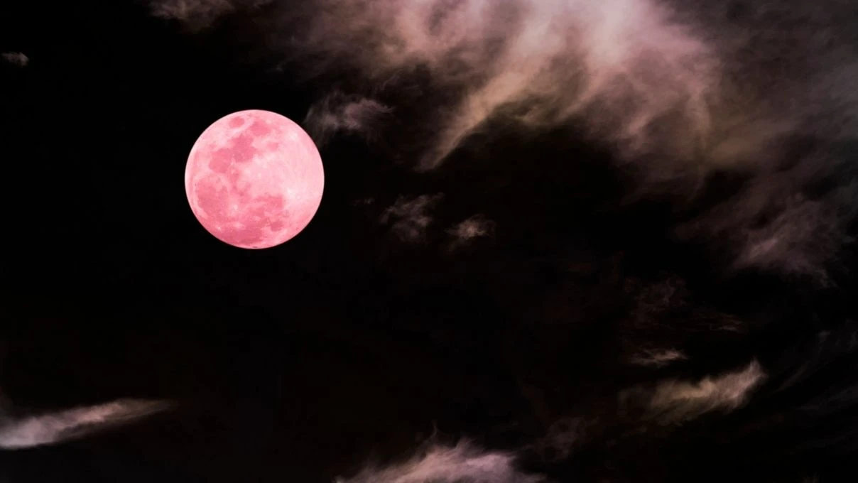 Pembe Ay 1 Nisan akşamı gökyüzünde yükselecek! Baharın en etkileyici gökyüzü olayı geliyor