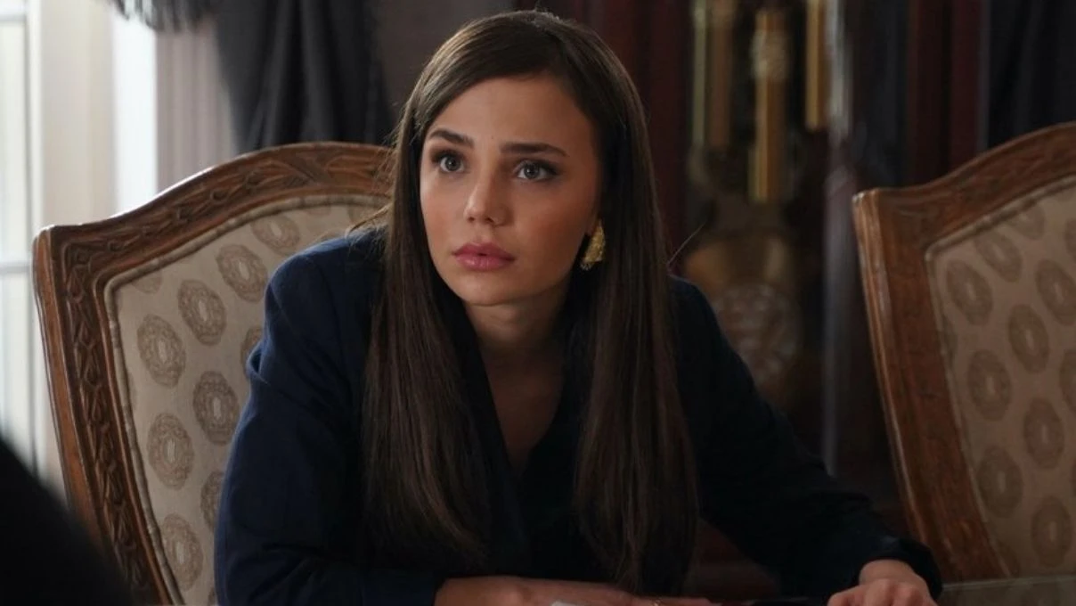 Aynı Yağmur Altında dizisinin finalinin ardından Bahar Şahin’den bomba gönderme! “Senaristlere çift bile değiştirebiliyoruz”