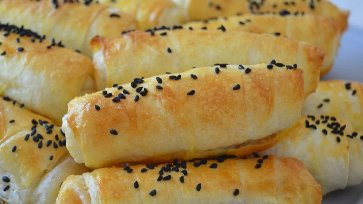 Asla kilo aldırmayan kalorisi düşük o börek tarifi! Çıtır çıtır börek