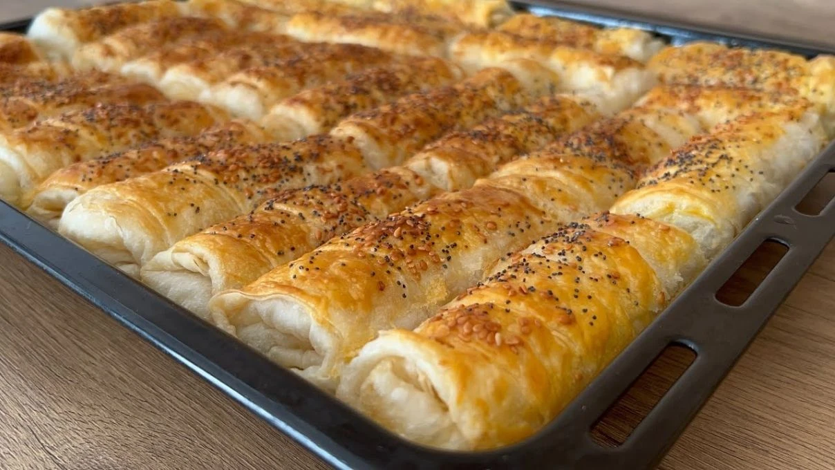 Asla kilo aldırmayan kalorisi düşük o börek tarifi! Çıtır çıtır börek