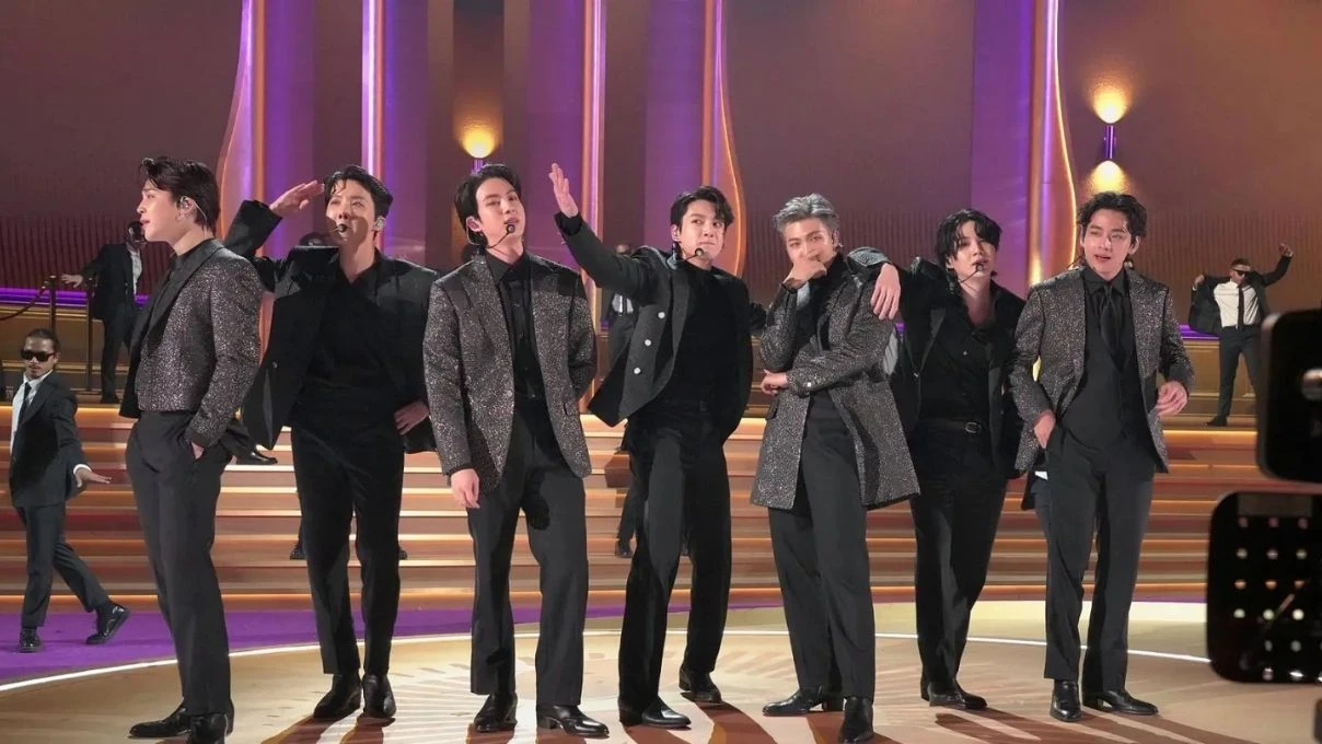 BTS heyecanı Netflix’te canlı yayınla verilecek! İlk tanıtım yayınlandı