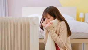 Yaz kış el ve ayaklardaki üşümenin asıl nedeni! Erkeklere oranla kadınlarda daha çok görülüyor