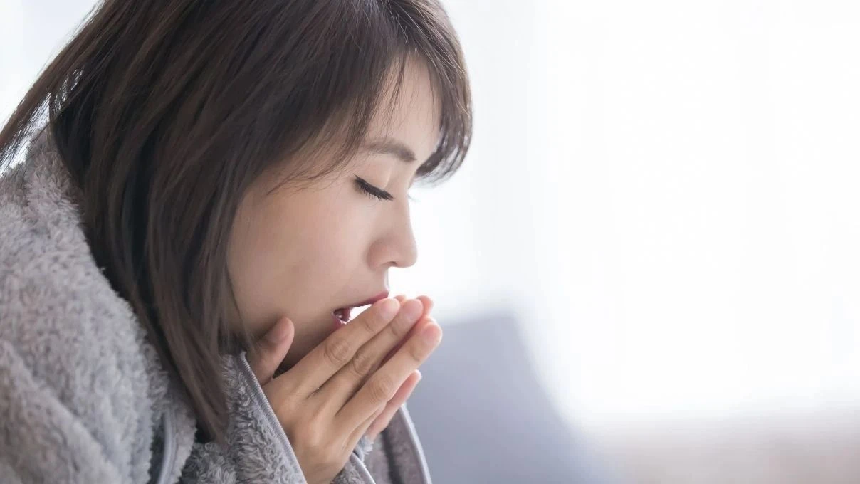 Yaz kış el ve ayaklardaki üşümenin asıl nedeni! Erkeklere oranla kadınlarda daha çok görülüyor