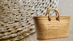 Örme çantalarla ilkbahara giriş yapın