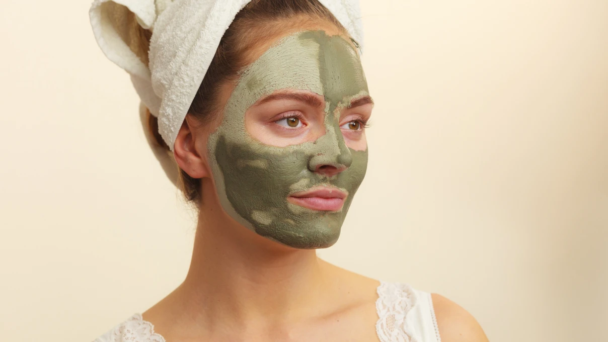 Tonlarca para vermeden evde gözenekleri küçülten maske tarifi! 4 kil maskesi 1