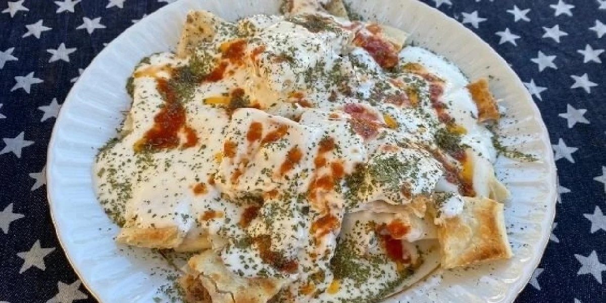 Gelinim Mutfakta'dan Çanakkale mantısı tarifi! Fırında kızarıp, tavuk suyunda damakları şenlendiriyor 5 manlama