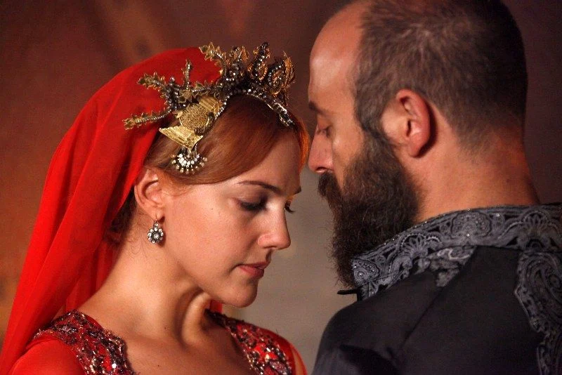 İmroz’da Bahar filminin okuma provası fotoğrafları paylaşıldı! Halit Ergenç ve Meryem Uzerli yıllar sonra bir arada 7 meryem uzerli 2