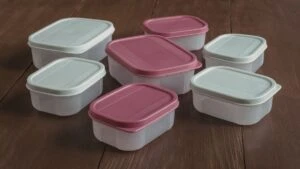 Evden acilen atmanız gereken plastikler!