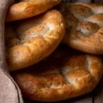 Ramazan bitmeden mutlaka deneyin! Tam kıvamında pide tarifi