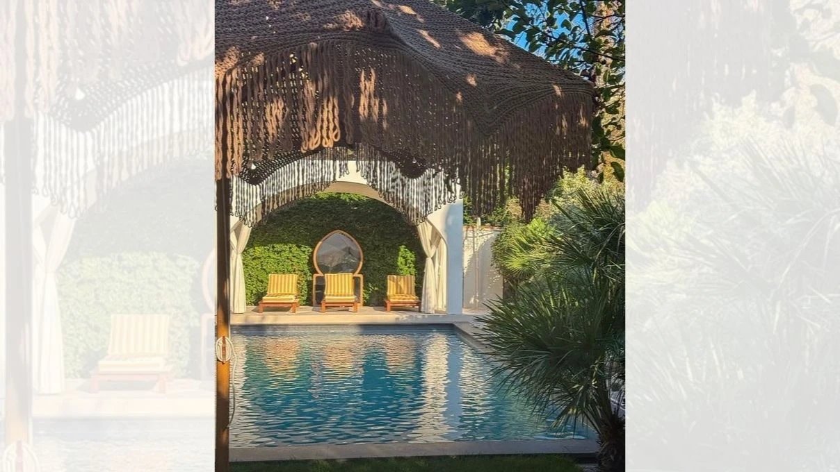 Demet Özdemir’in evinin devasa bahçesi dikkat çekti! O kareler olay oldu