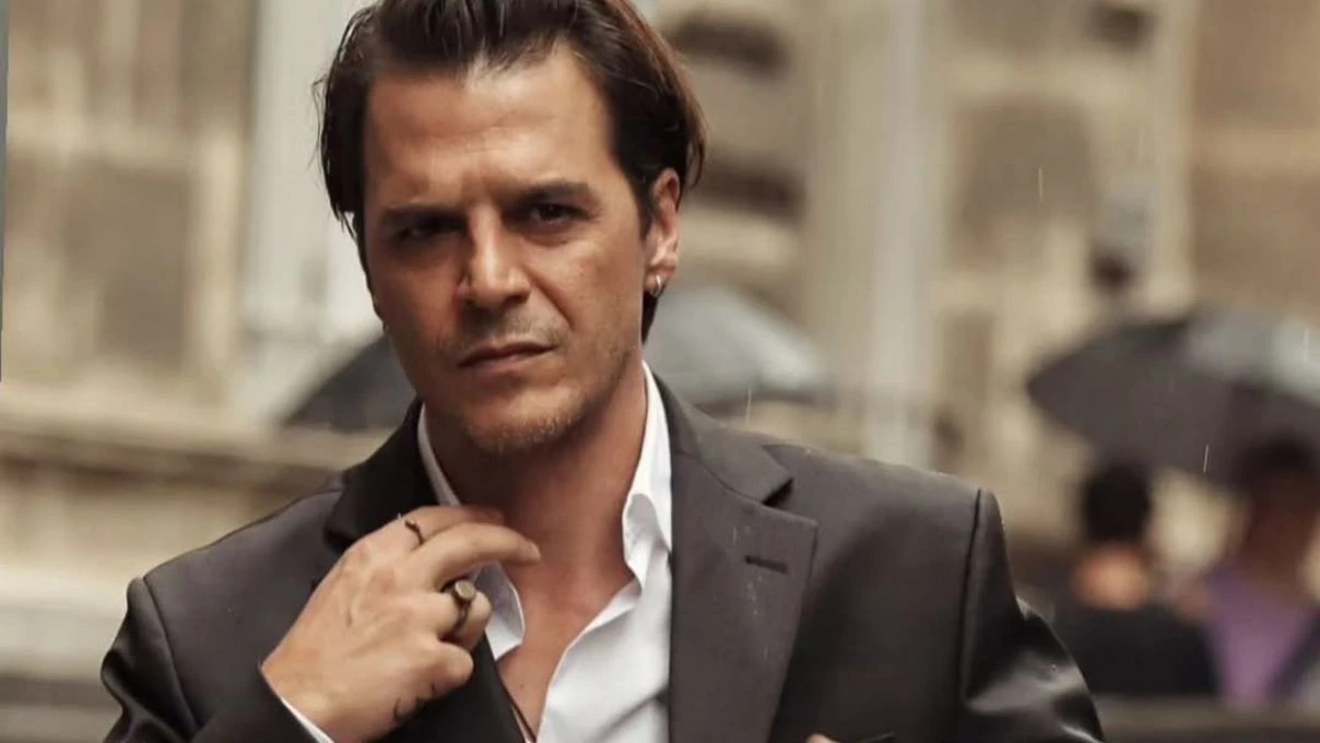 Mehmet Günsür ünlü Türk kahvesi markasının yüzü oldu! Sosyal medyada gündem oldu 6 Mehmet Günsür ünlü Türk kahvesi markasının yüzü oldu! Sosyal medyada gündem oldu