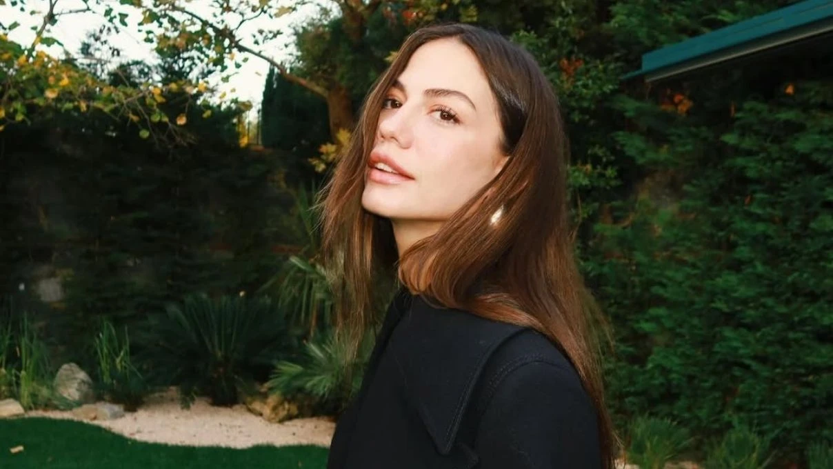 Demet Özdemir’in evinin devasa bahçesi dikkat çekti! O kareler olay oldu