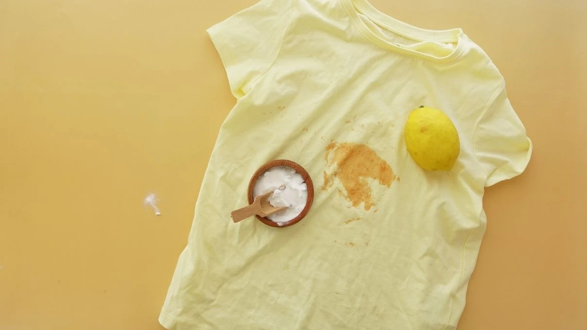 İnatçı lekeleri tek hamlede çıkaran karışım! Beyazlar daha beyaz, renkliler daha renkli