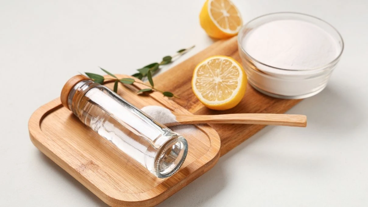 İnatçı lekeleri tek hamlede çıkaran karışım! Beyazlar daha beyaz, renkliler daha renkli