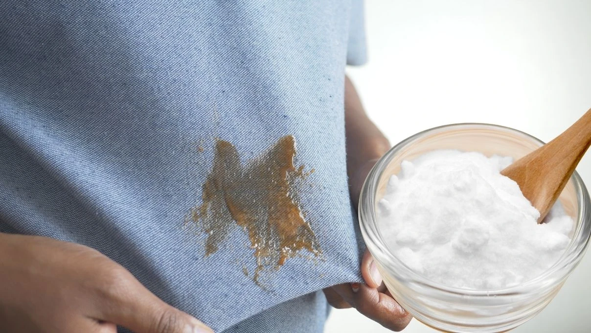 İnatçı lekeleri tek hamlede çıkaran karışım! Beyazlar daha beyaz, renkliler daha renkli