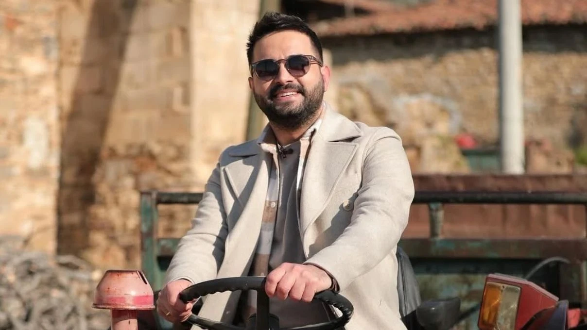 Kadir Ezildi halden hale girdi! O anları sosyal medya hesabından paylaştı, evin içindeki halleri güldürdü