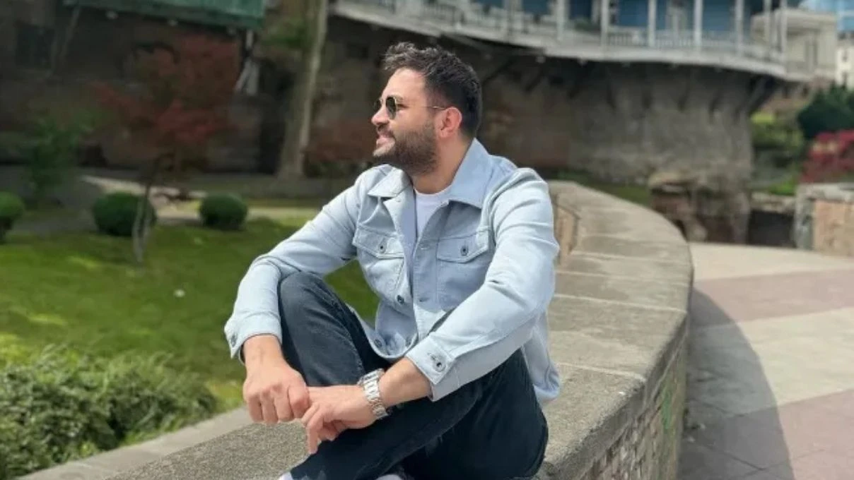 Kadir Ezildi halden hale girdi! O anları sosyal medya hesabından paylaştı, evin içindeki halleri güldürdü