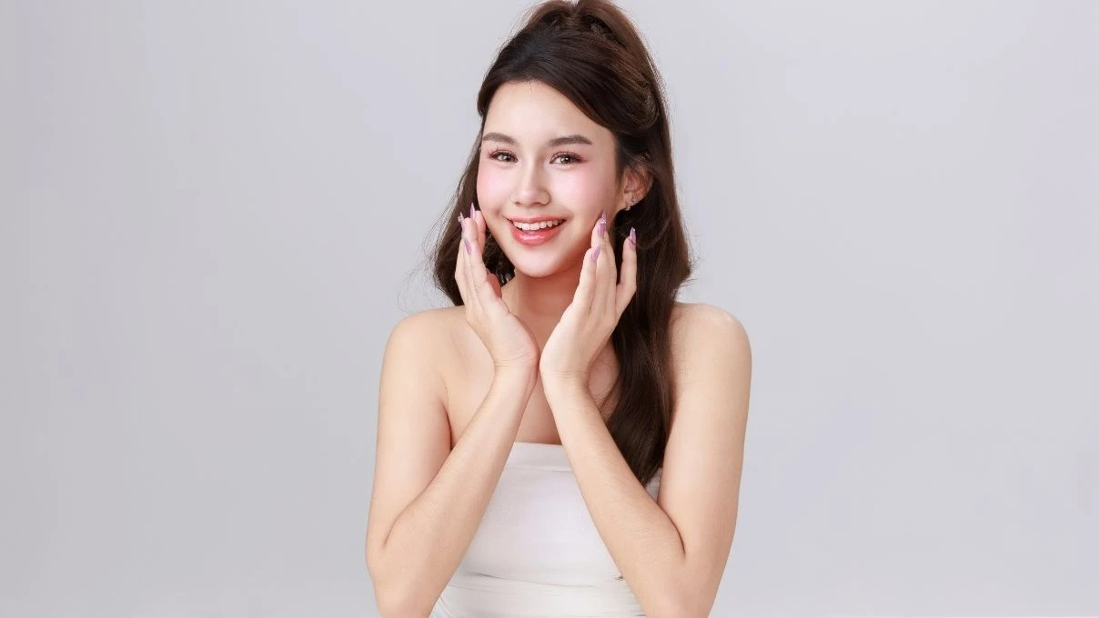 Erkeklerin parlak ve gözeneksiz ciltlerinin sırrı! Kadınların kıskandığı detay