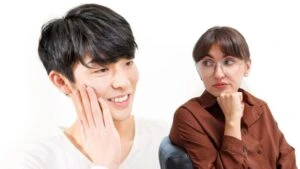 Erkeklerin parlak ve gözeneksiz ciltlerinin sırrı! Kadınların kıskandığı detay