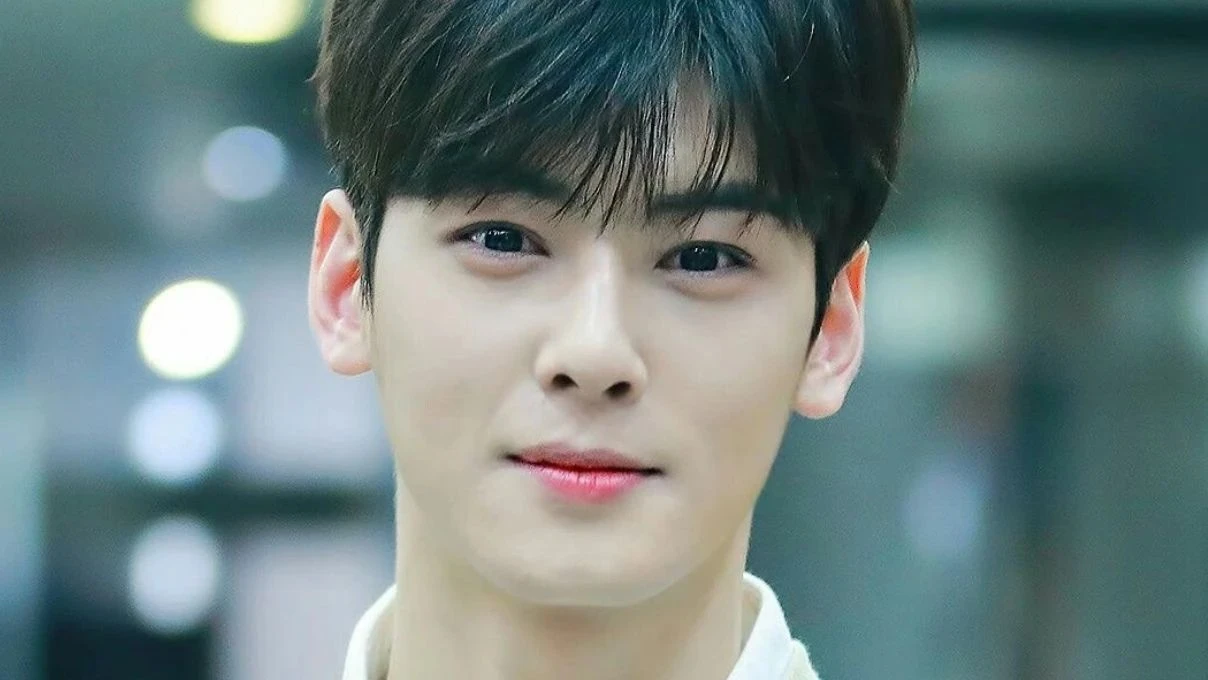 Erkeklerin parlak ve gözeneksiz ciltlerinin sırrı! Kadınların kıskandığı detay