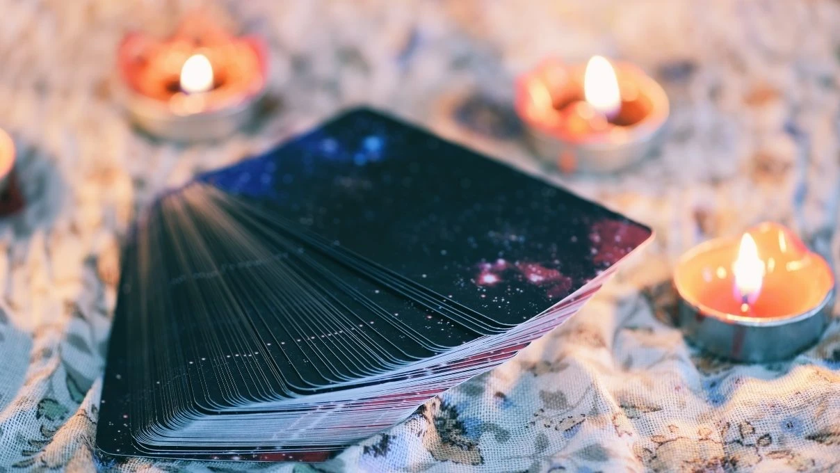 Günlük tarot kart açılımı 16 Nisan 2026! Gücünüzü geri kazanacaksınız 6 Günlük tarot kart açılımı 16 Nisan 2026! Gücünüzü geri kazanacaksınız