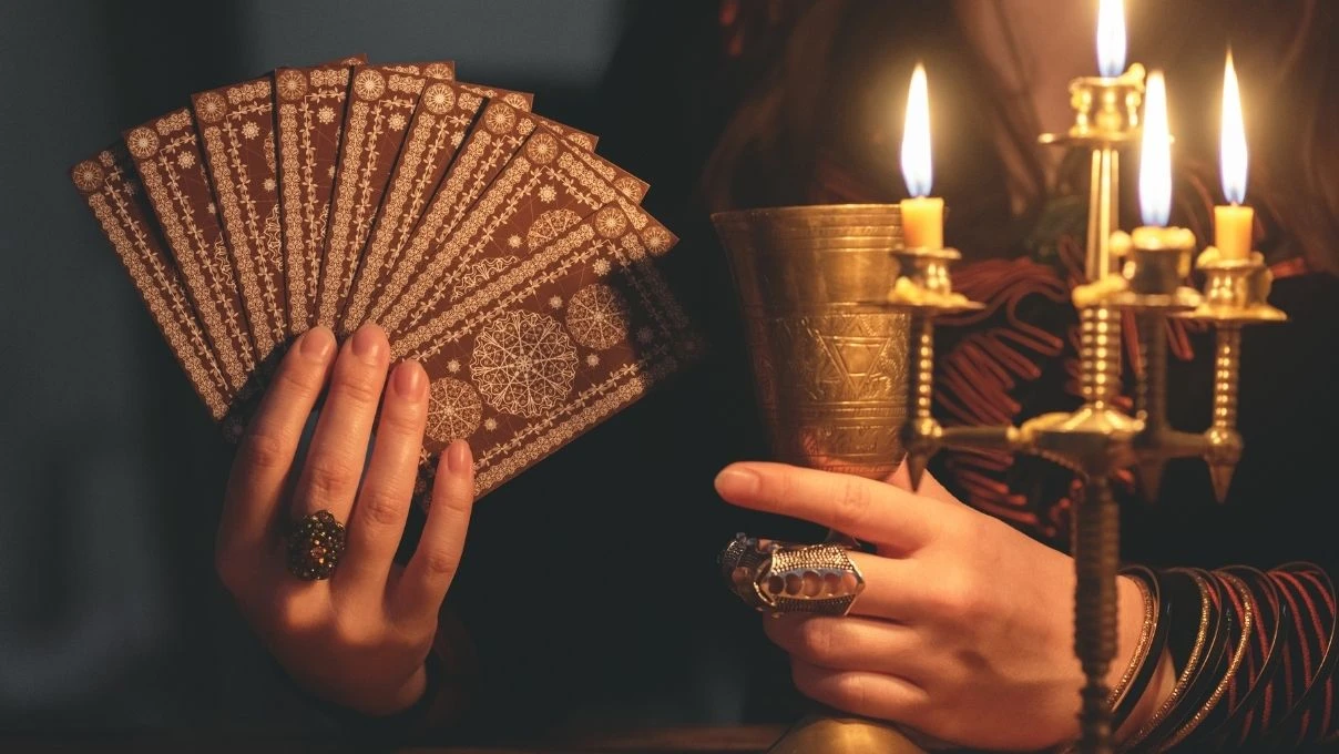 Günlük tarot kart açılımı 16 Nisan 2026! Gücünüzü geri kazanacaksınız 7 Günlük tarot kart açılımı 16 Nisan 2026! Gücünüzü geri kazanacaksınız