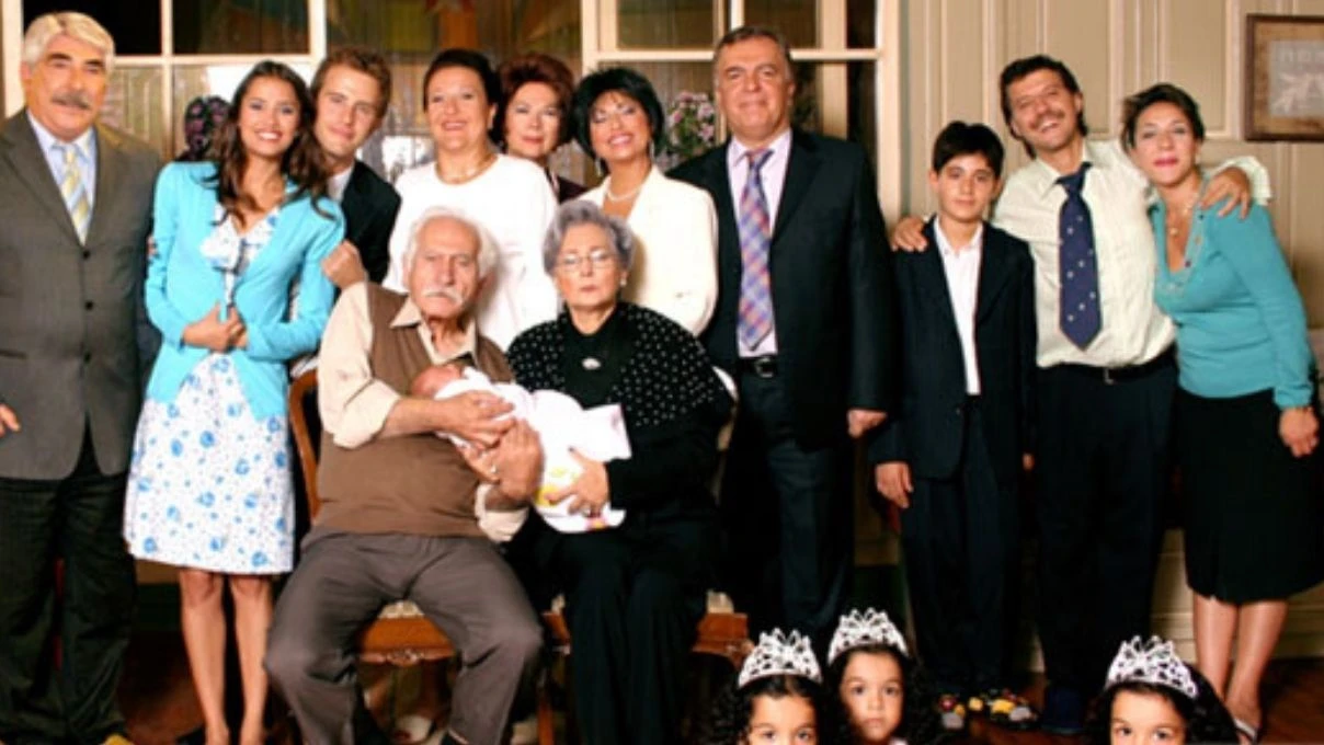 Yabancı Damat’ın Mustafa Can’ı ve Ruşen Eniştesi 22 yıl sonra buluştu! Ozan Uğurlu ve İlker Aksum’dan duygulandıran kare 