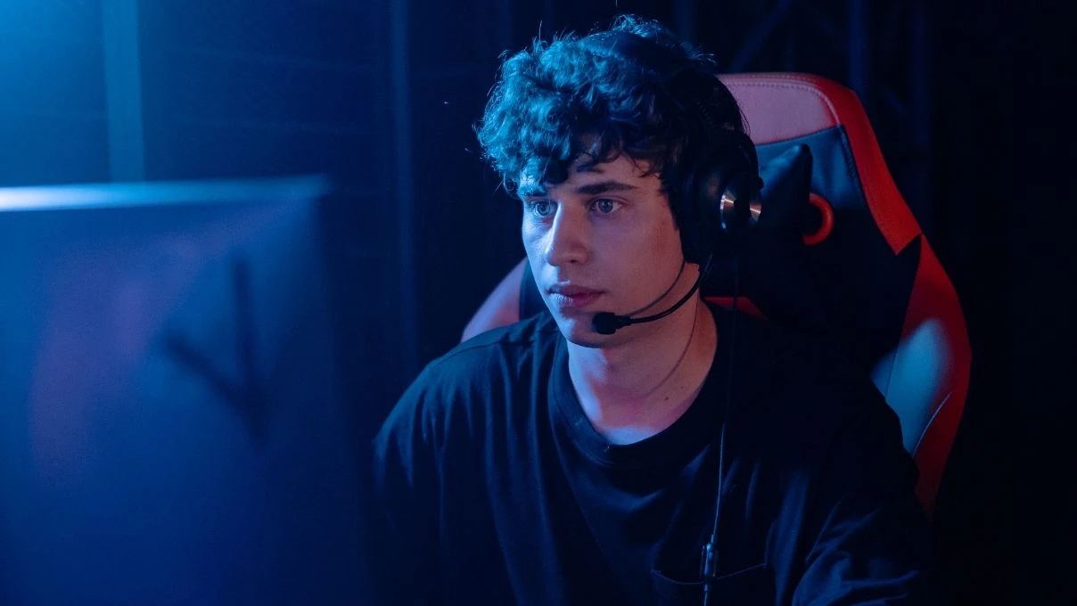 Ekran yorgunluğu cildi nasıl etkiliyor? 2026 yılında yaşlanma giderek hızlanıyor!