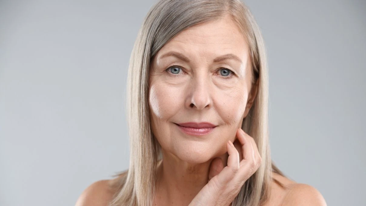 Ekran yorgunluğu cildi nasıl etkiliyor? 2026 yılında yaşlanma giderek hızlanıyor!