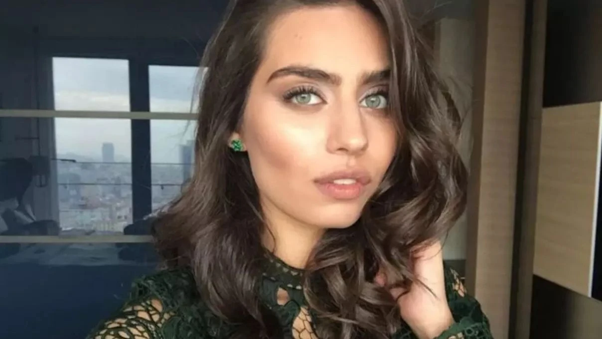 Amine Özil’den bebeğiyle içleri ısıtan kare! Üçüncü kez anne olmuştu!