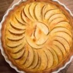 Fırından çıkan en pratik elmalı kek tarifi! Unsuz, sütsüz ve şekersiz