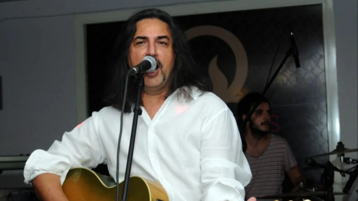 Şarkıcı Çelik’i ağlatan açıklama! İyilik akımı başlatmıştı