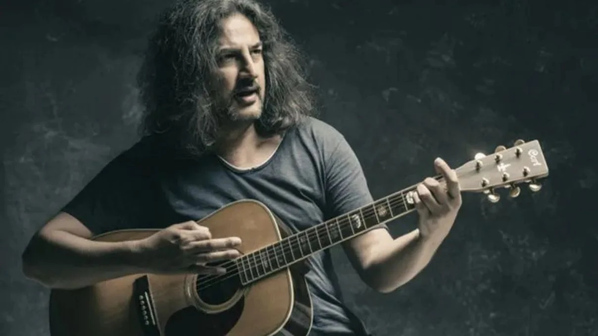 Şarkıcı Çelik’i ağlatan açıklama! İyilik akımı başlatmıştı