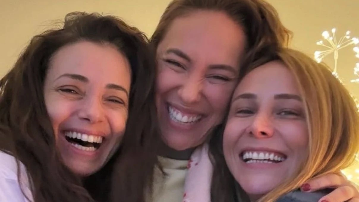 Özgü Namal ve Burçin Terzioğlu yıllar sonra bir arada! Merhamet dizisinde oynamışlardı