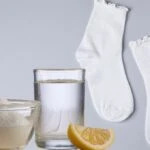 Beyaz çoraplardaki siyah lekeleri tertemiz yapın! İşte o karışım