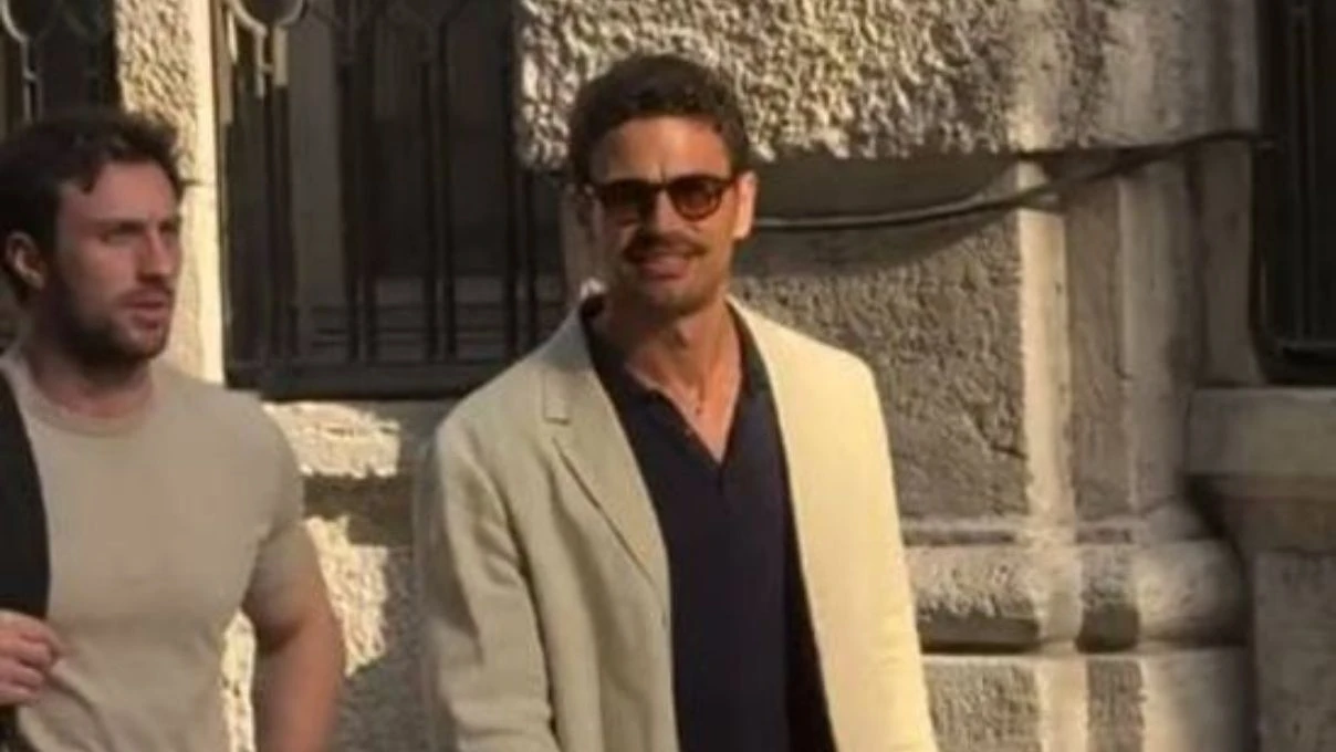 Theo James ve Aaron Taylor-Johnson İstanbul’da! Dünyaca ünlü isimleri Eminönü’ne getiren film