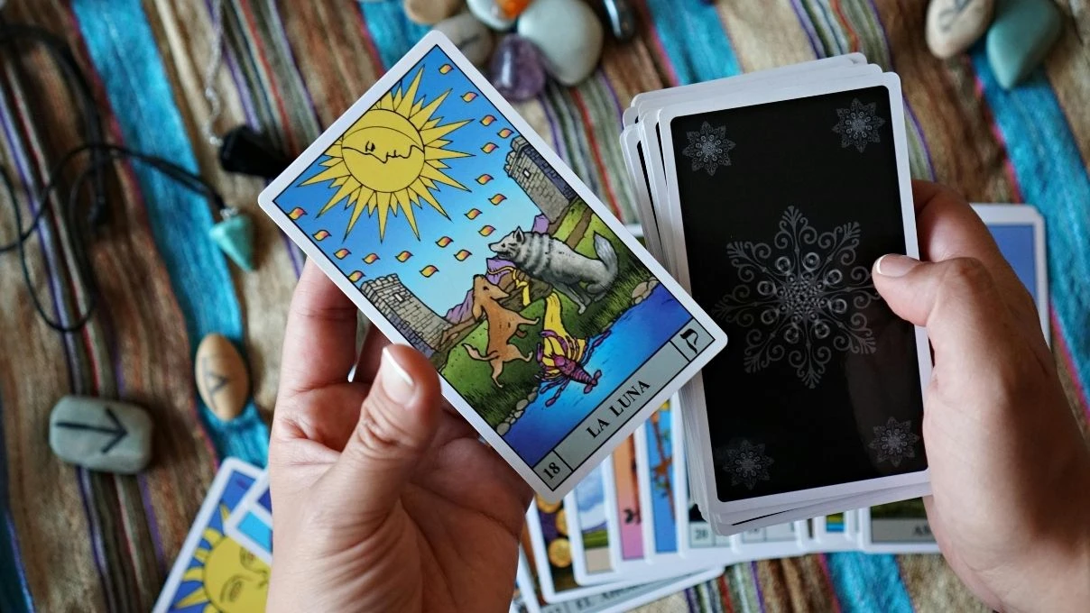 Günlük tarot kart açılımı 6 Nisan 2026! Azim ve irade tamamen sizde
