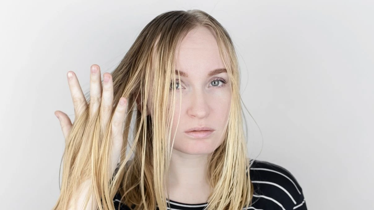 İnce telli saçlar neden çabuk yağlanır? Yağlı saçlar için muhteşem maske!