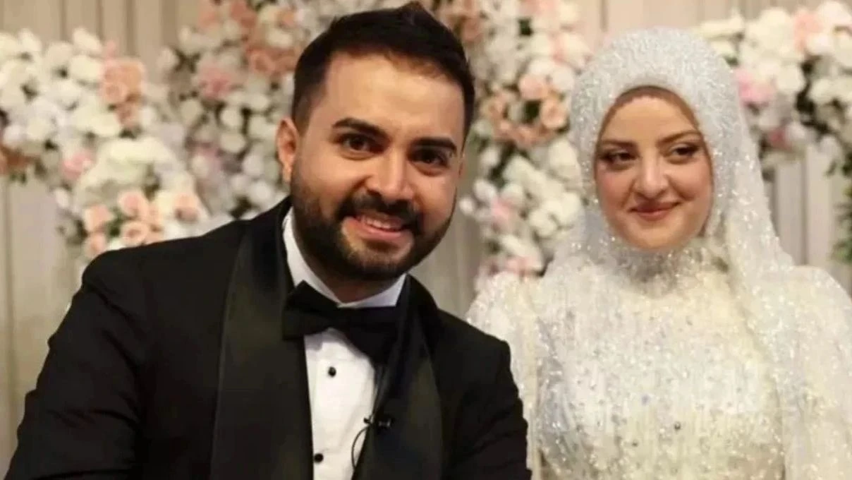 Kadir Ezildi’nin eşi Gamze Türkmen’in arabası şaşırttı! “Koca parası yiyorum” cevabı güldürdü 4 Kadir Ezildi’nin eşi Gamze Türkmen’in arabası şaşırttı! “Koca parası yiyorum” cevabı güldürdü