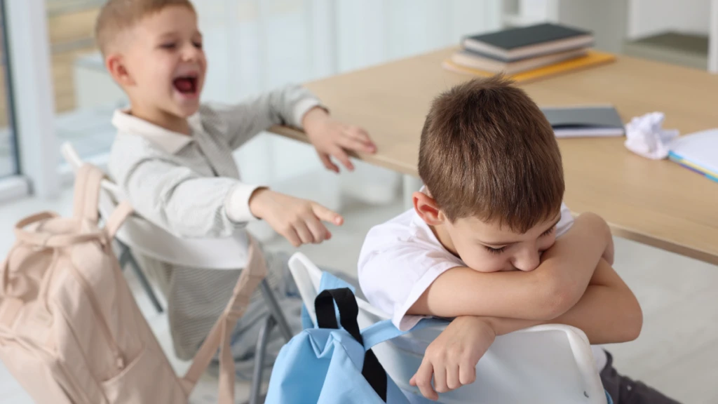 Akran zorbalığı, silahlı saldırılara mı evriliyor?