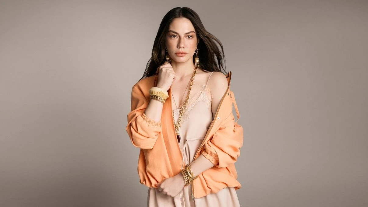 Trendyolmilla’nın yeni marka yüzü 
Demet Özdemir oldu
