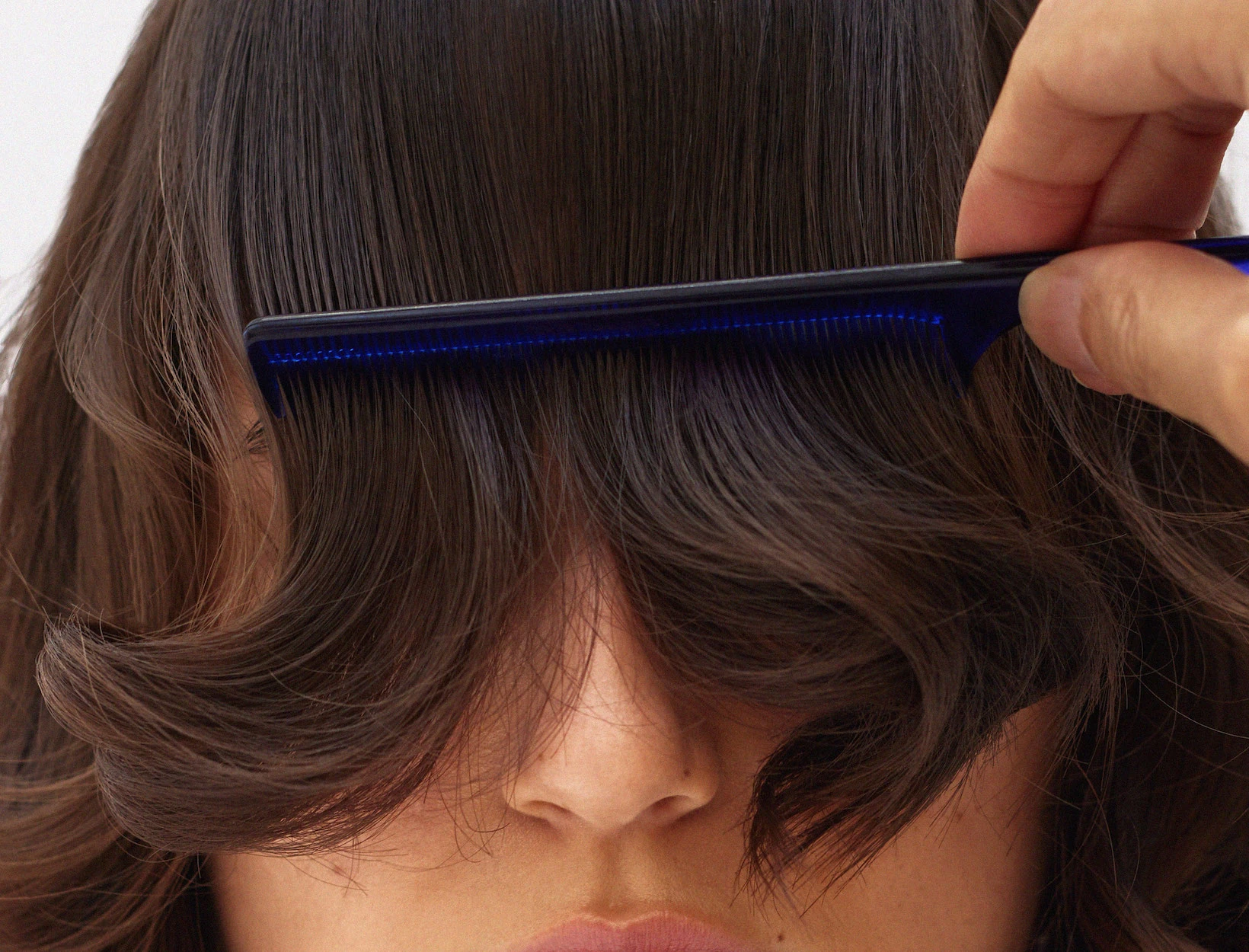 Dry vs Wet Haircuts Which Is Right for You BLAUBLUT EDITION Photo Agency BLB916483