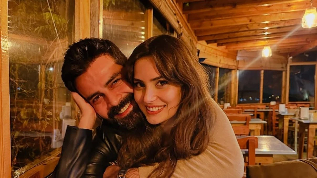 Erkan Meriç ve Yağmur Öztürk dünyaevine girdi! Dizi aşkı evlilikle taçlandı 5 Erkan Meriç ve Yağmur Öztürk dünyaevine girdi! Dizi aşkı evlilikle taçlandı