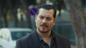 Eşref Rüya dizisinin son bölümünde gençlere mesajı! “Silahı bırakıp kalem tutacaksınız”