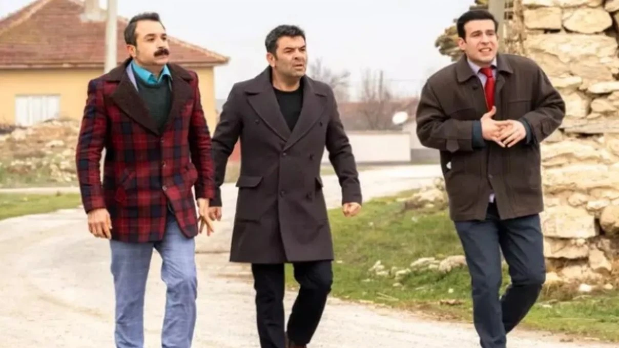 Gönül Dağı dizisinde şoke eden ayrılık! Taylan karakterini oynayan Bülent Şakrak projeye veda ediyor 8 Gönül Dağı dizisinde şoke eden ayrılık! Taylan karakterini oynayan Bülent Şakrak projeye veda ediyor