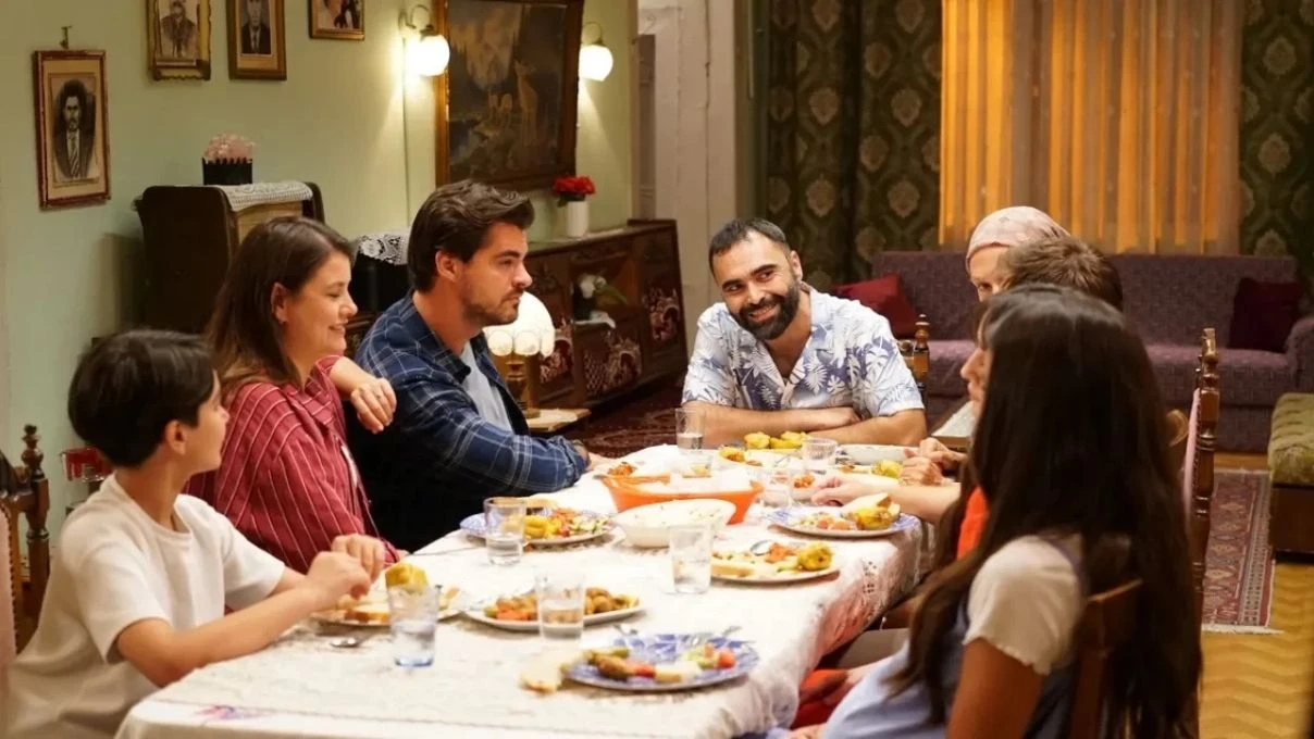 Gönül Dağı dizisinde şoke eden ayrılık! Taylan karakterini oynayan Bülent Şakrak projeye veda ediyor 5 Gönül Dağı dizisinde şoke eden ayrılık! Taylan karakterini oynayan Bülent Şakrak projeye veda ediyor