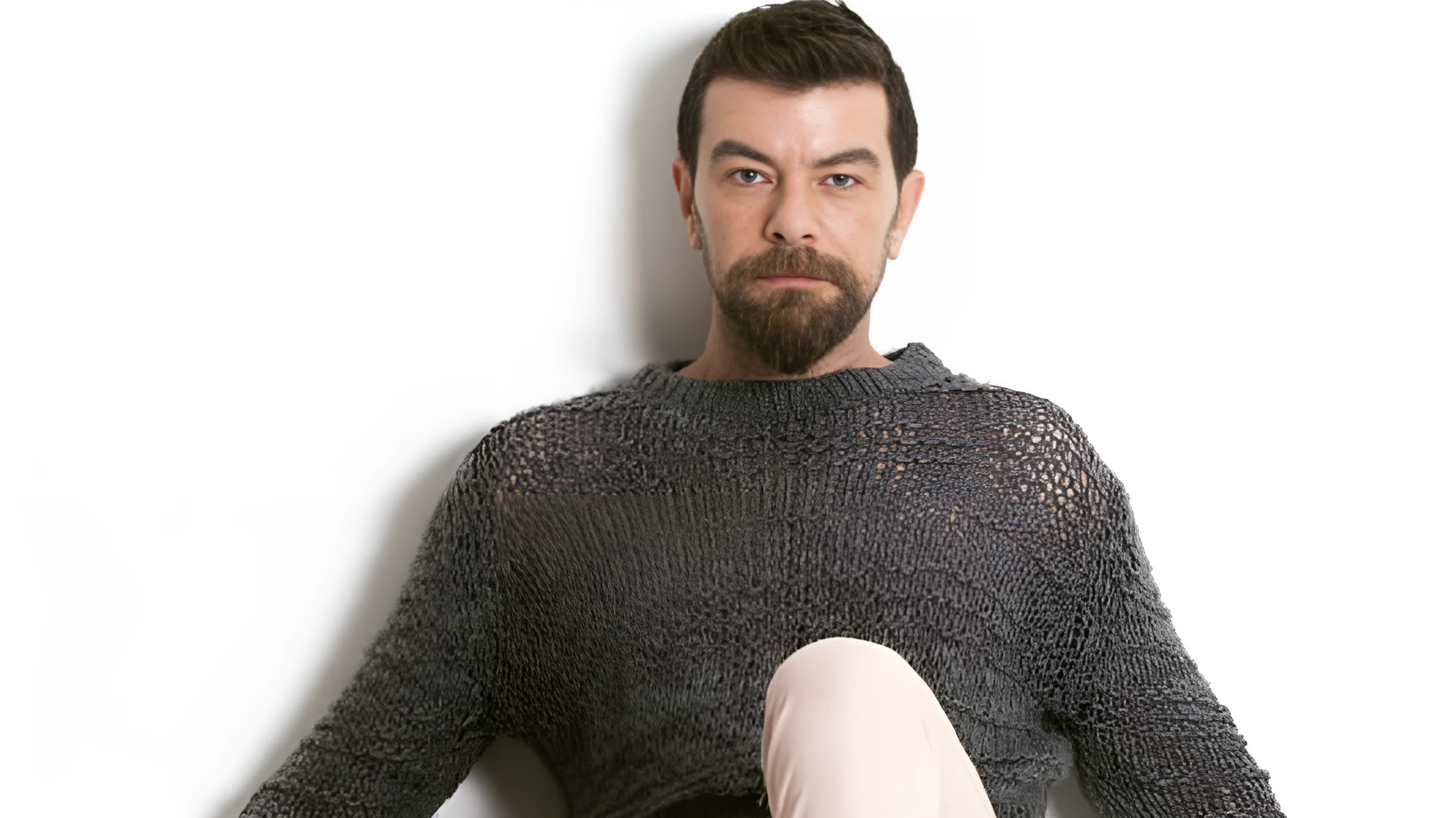 Mustafa Toklucu “Mühür” ile müzik dünyasına güçlü dönüş yaptı 4 Mustafa Toklucu 5 restored