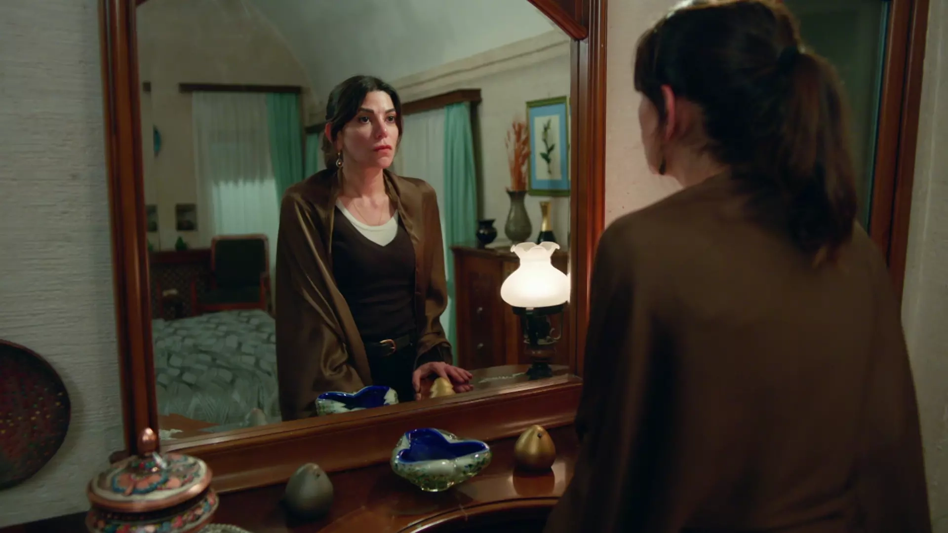 Uzak Şehir’de Meryem şoku! Cihan’ı ve Alya’yı büyük bir sınav bekliyor 8 Uzak Sehir 5