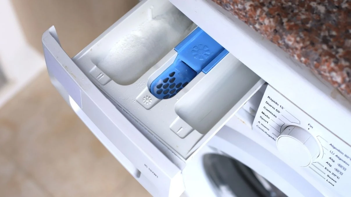 Çamaşır makinesinin deterjan gözü neden küflenir? İşte herkesi şoke eden gerçek